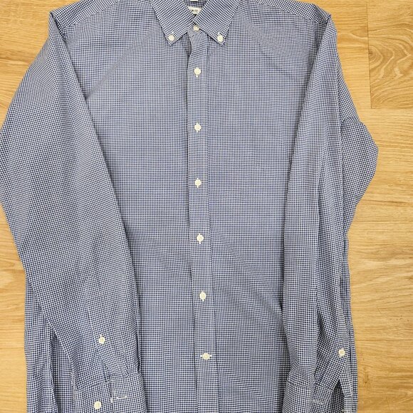 Uniqlo Slim Fit Gingham Button-Down (Size Small) - Picture 3 of 8
